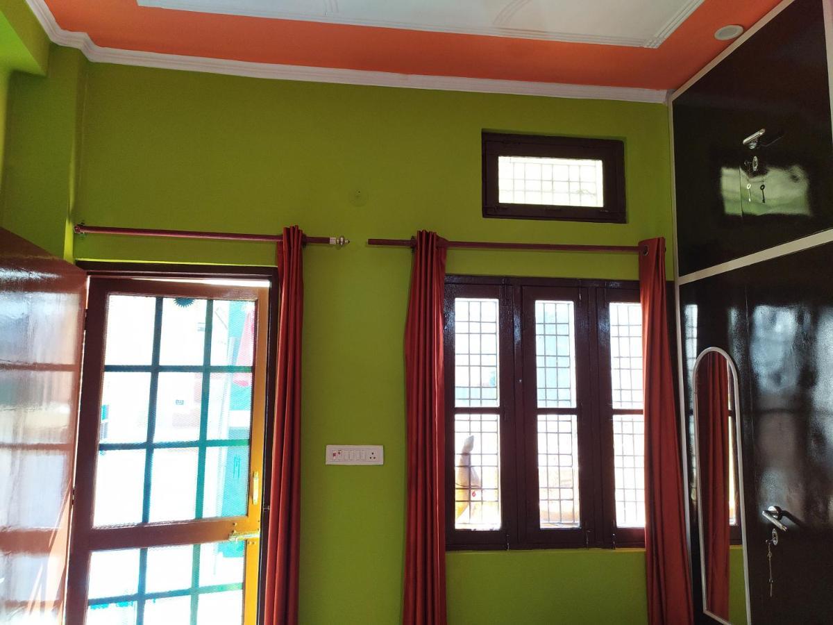 רישיקש Anjali Home Stay מראה חיצוני תמונה