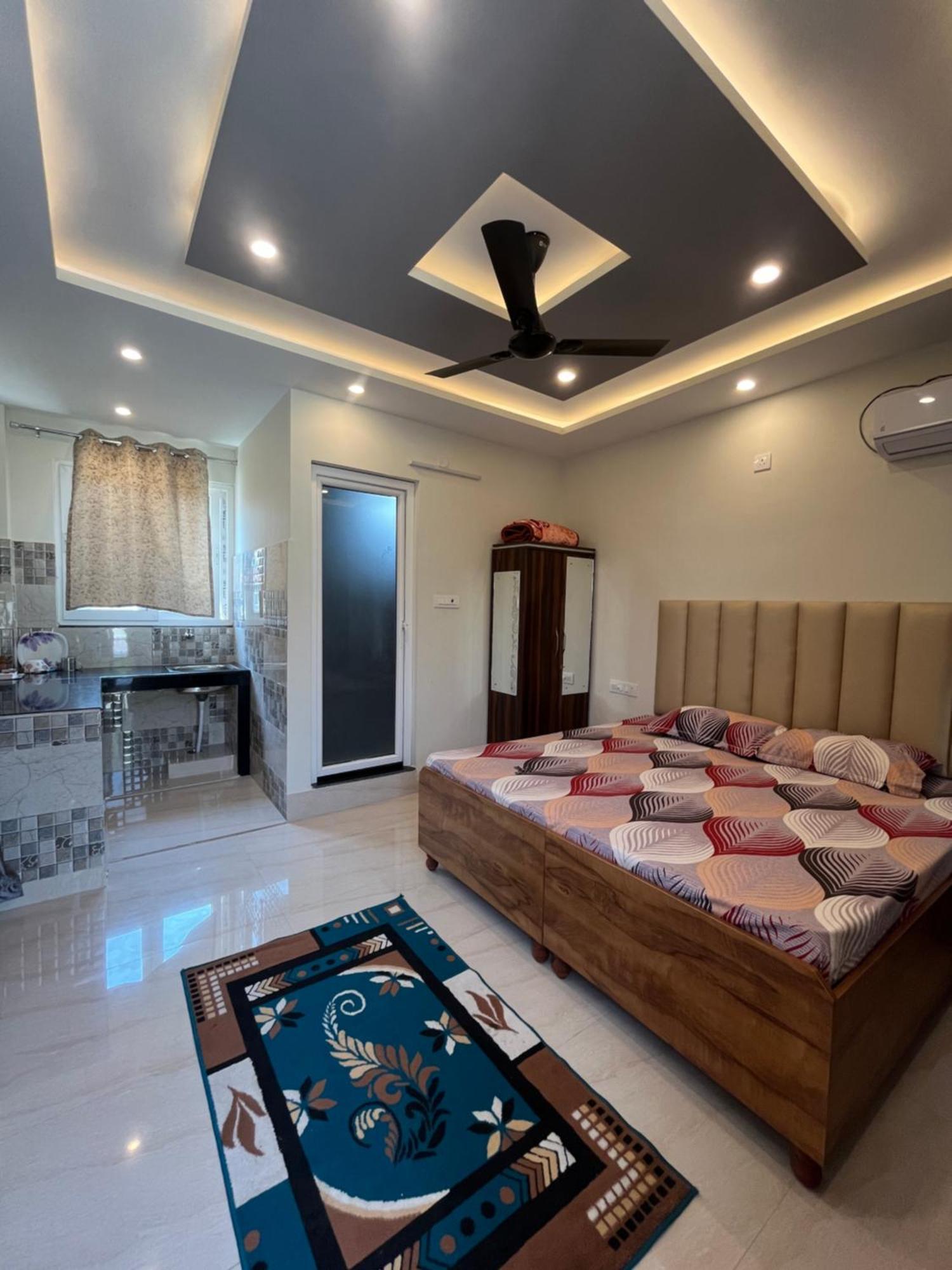 רישיקש Anjali Home Stay מראה חיצוני תמונה