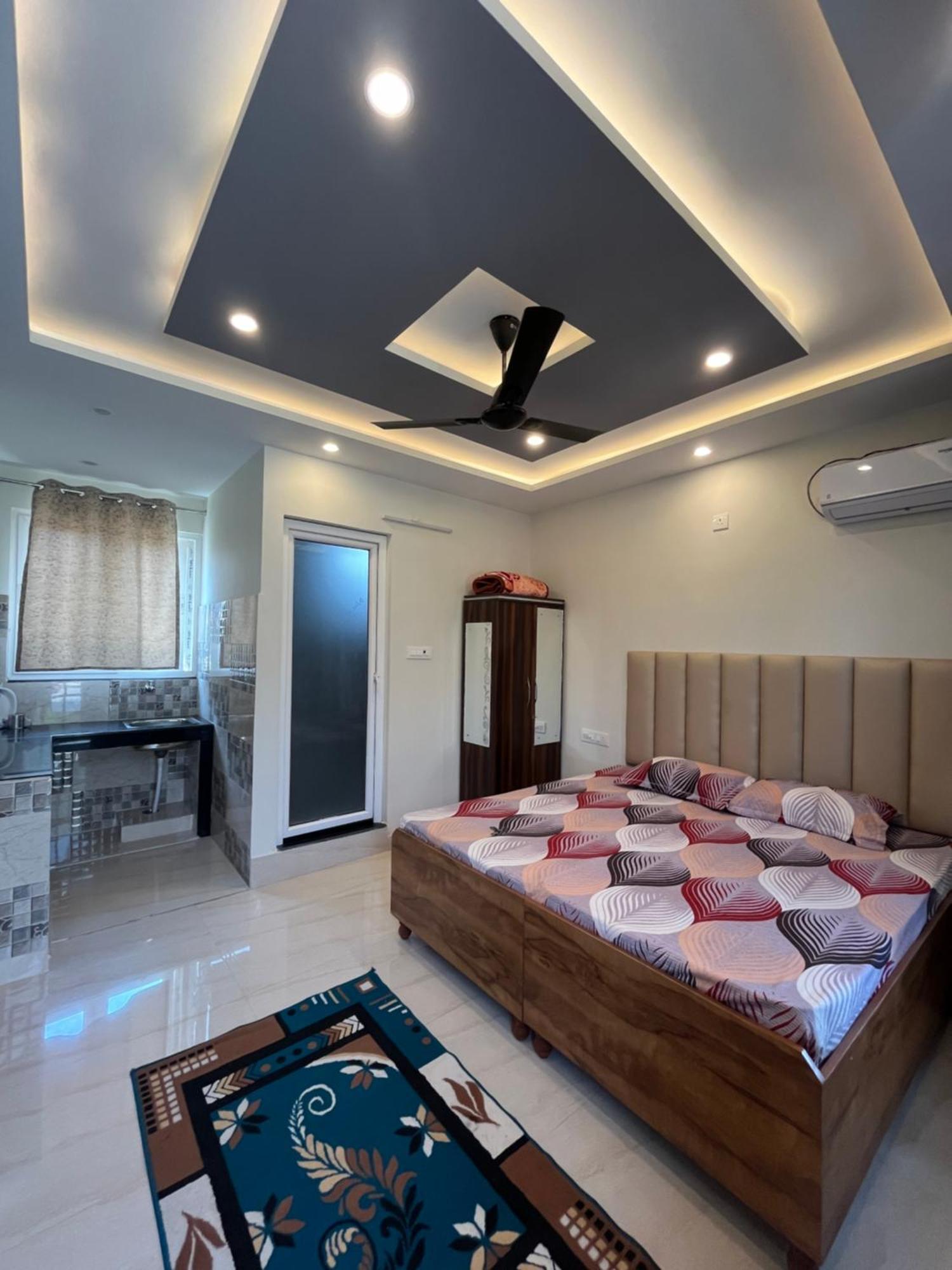 רישיקש Anjali Home Stay מראה חיצוני תמונה