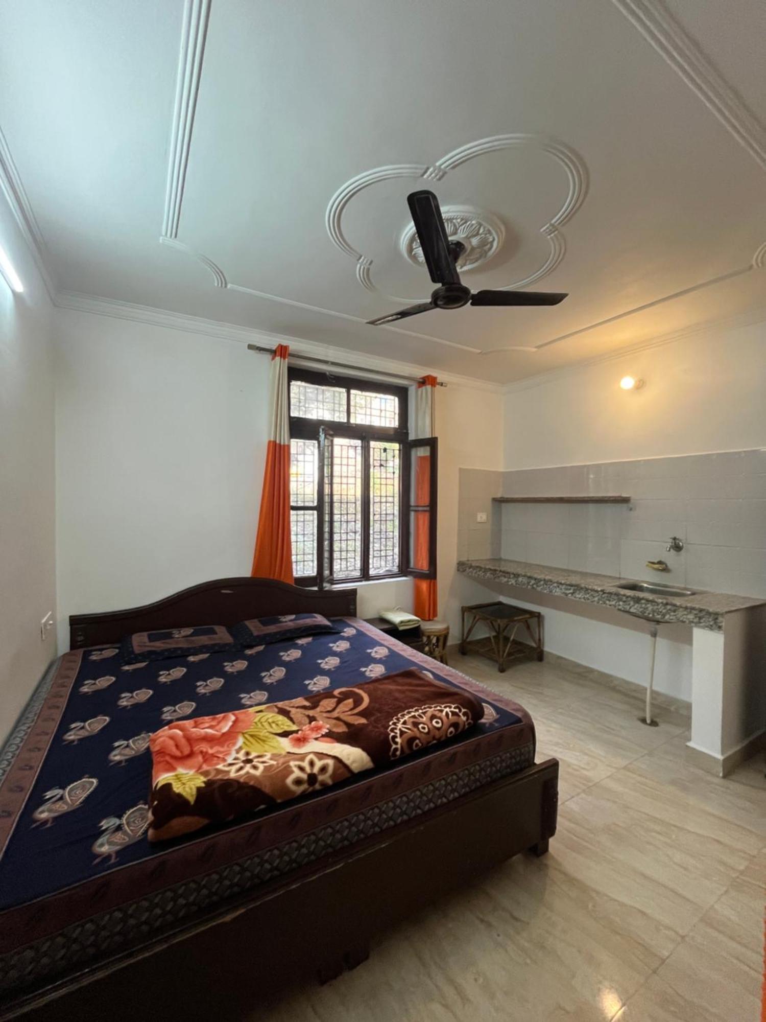 רישיקש Anjali Home Stay מראה חיצוני תמונה